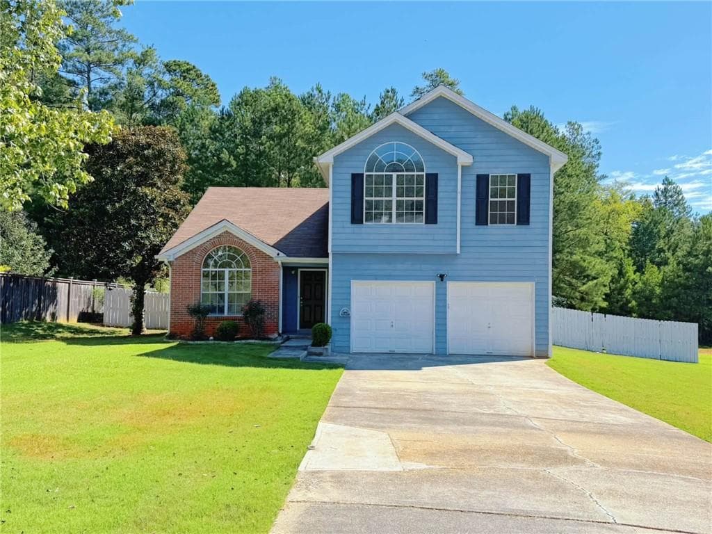 4 bedroom, 3 bathroom, 1,745 sq ft single family residence for sale at 119 Barrington Parkway, Stockbridge, GA 30281 — photo 3