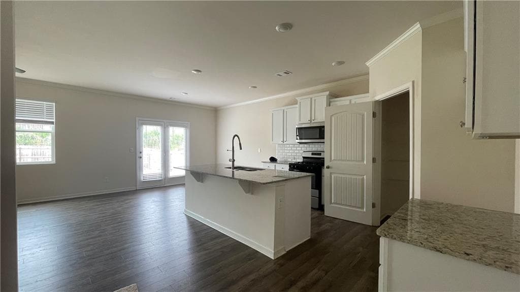 5 bedroom, 3 bathroom, 2,822 sq ft single family residence for sale at 656 Quail Pass, Dawsonville, GA 30534 — photo 4