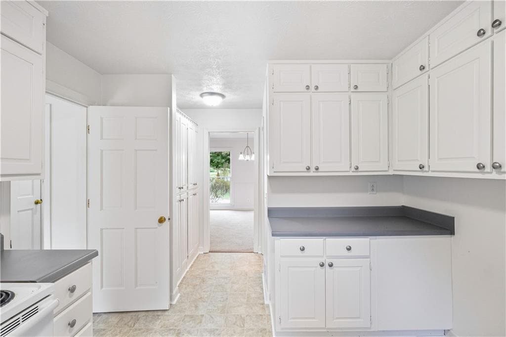 5 bedroom, 4 bathroom, 3,450 sq ft single family residence for sale at 1502 Shoal Creek Drive, Conyers, GA 30094 — photo 7