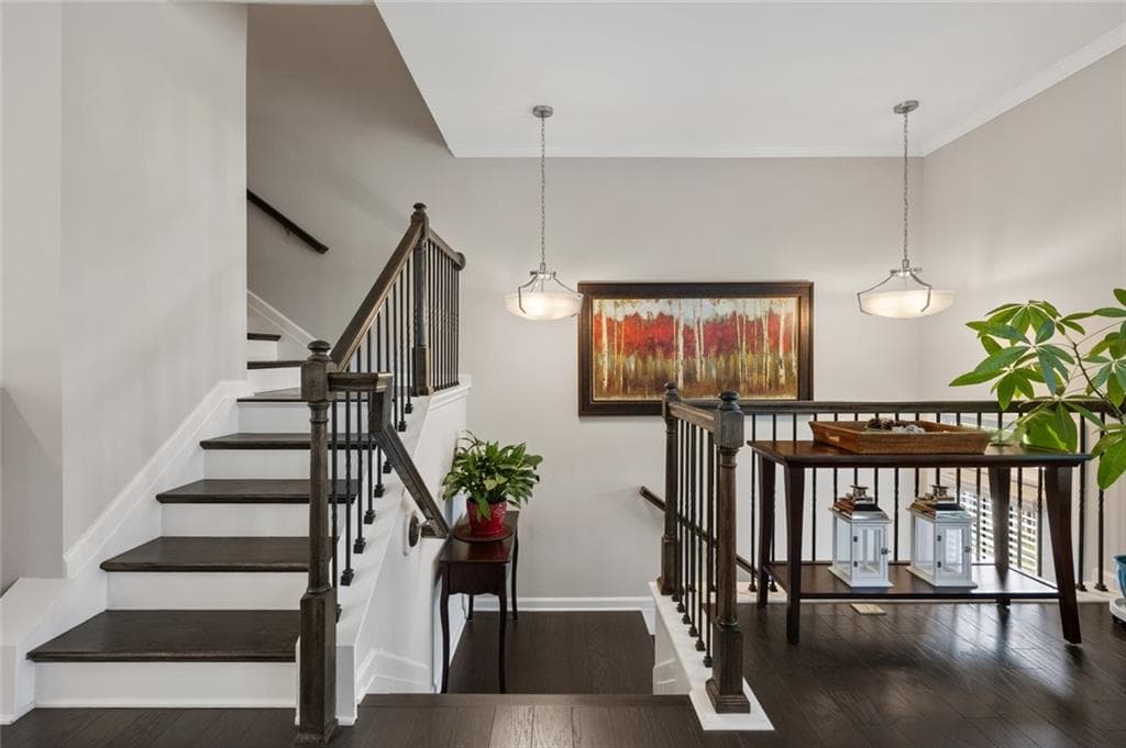 3 bedroom, 4 bathroom, 2,322 sq ft townhouse for sale at 352 Provenance Drive, Sandy Springs, GA 30328 — photo 4