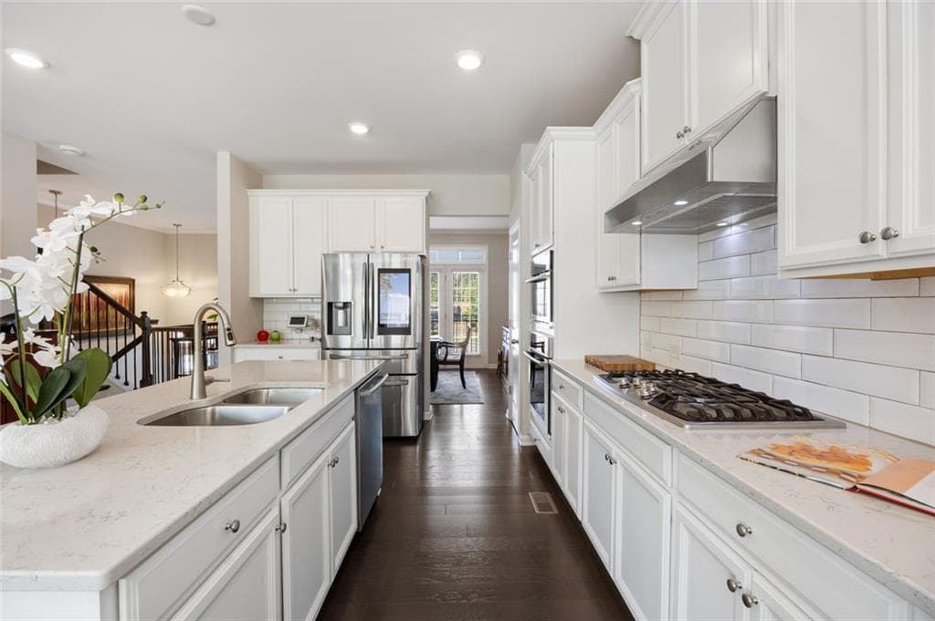 3 bedroom, 4 bathroom, 2,322 sq ft townhouse for sale at 352 Provenance Drive, Sandy Springs, GA 30328 — photo 9