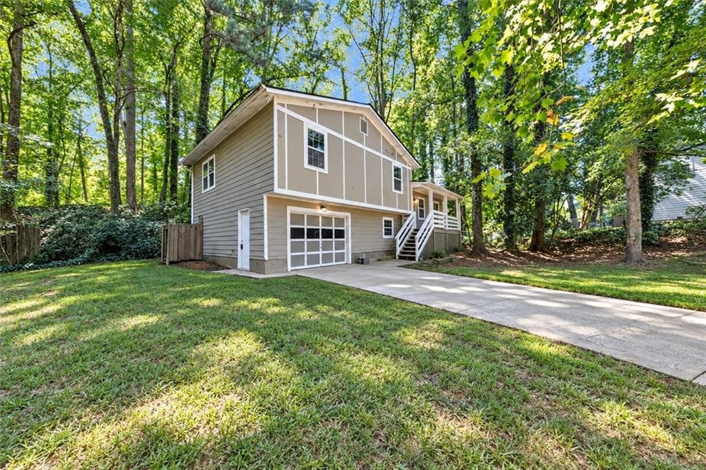 4 bedroom, 2 bathroom, 1,452 sq ft single family residence for sale at 1887 Merry Oak Court, Marietta, GA 30008 — photo 3