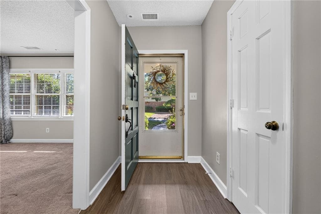 2 bedroom, 2 bathroom, 1,610 sq ft condominium for sale at 6381 E Deerhollow Way, Peachtree Corners, GA 30092 — photo 3