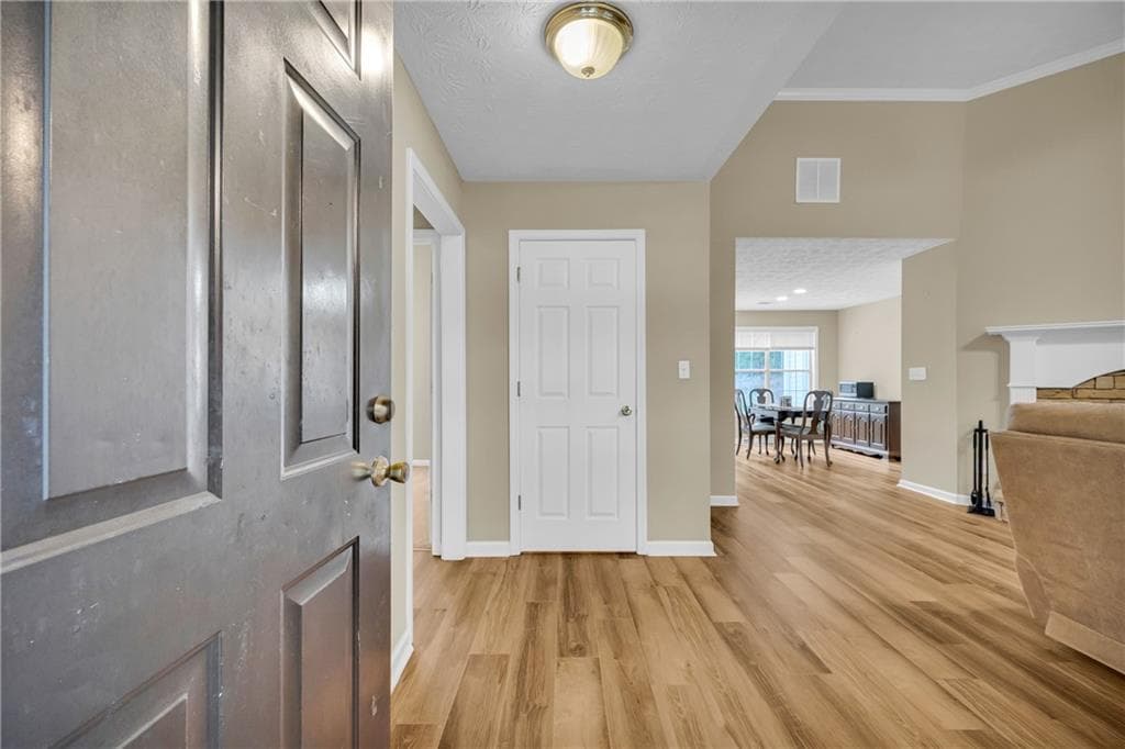 3 bedroom, 2 bathroom, 1,749 sq ft single family residence for sale at 80 Berkshire Keep, Covington, GA 30016 — photo 5