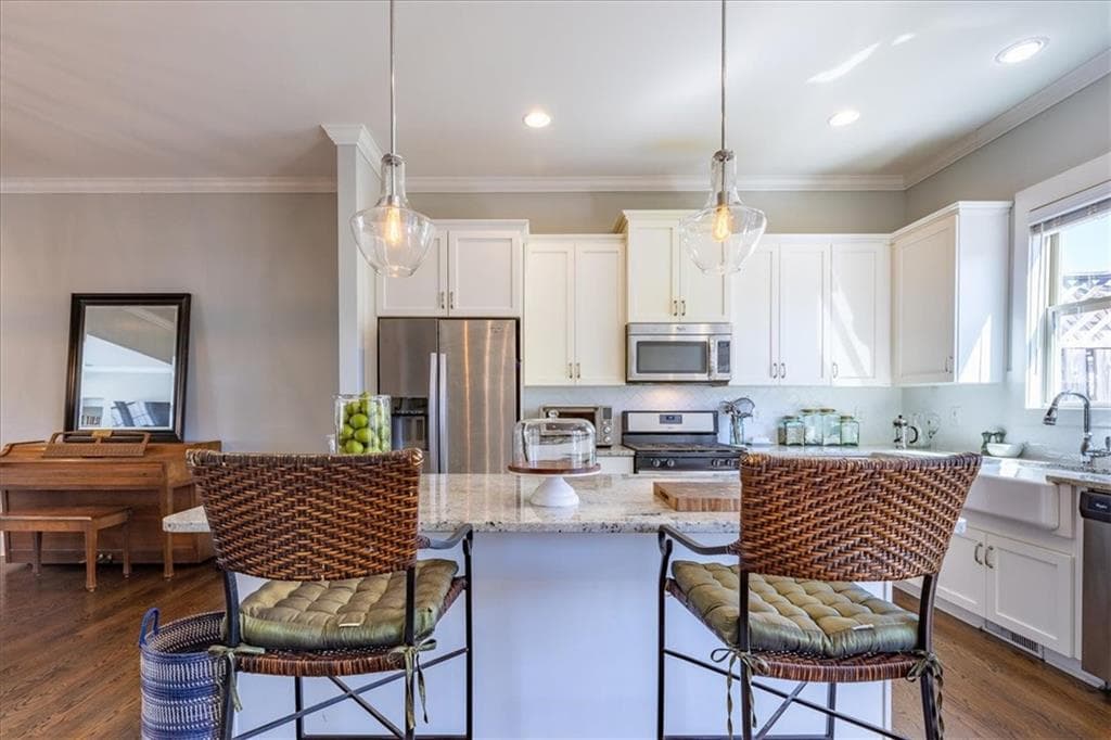 3 bedroom, 4 bathroom, 2,862 sq ft townhouse for sale at 2141 Shale Lane, Atlanta, GA 30318 — photo 5