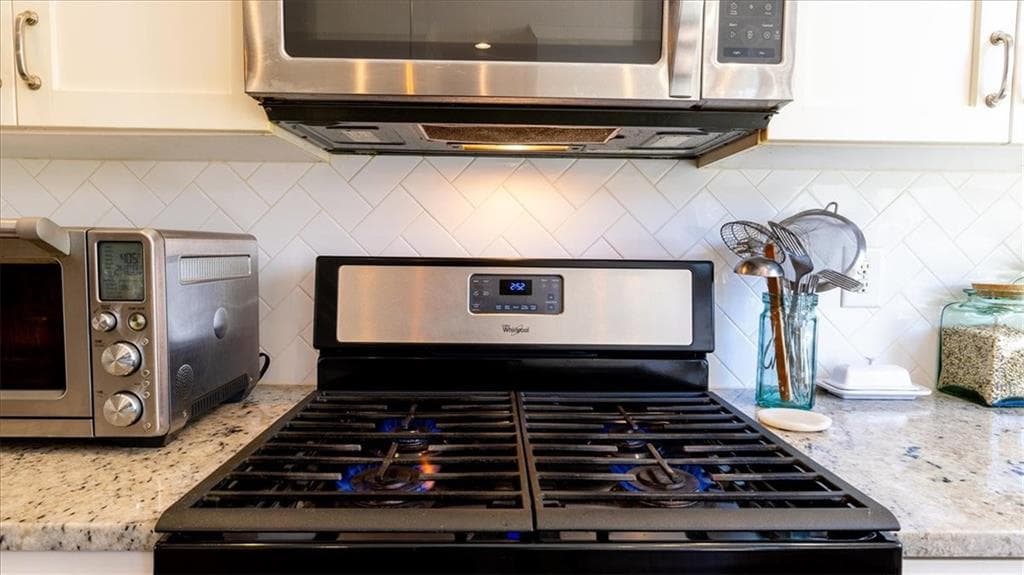 3 bedroom, 4 bathroom, 2,862 sq ft townhouse for sale at 2141 Shale Lane, Atlanta, GA 30318 — photo 7