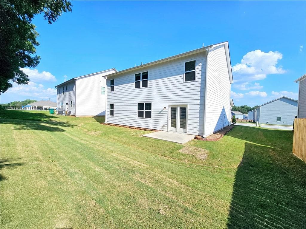 5 bedroom, 3 bathroom, 2,449 sq ft single family residence for rent at 274 Walnut Grove Way, Pendergrass, GA 30567 for $2,350 a month — photo 7