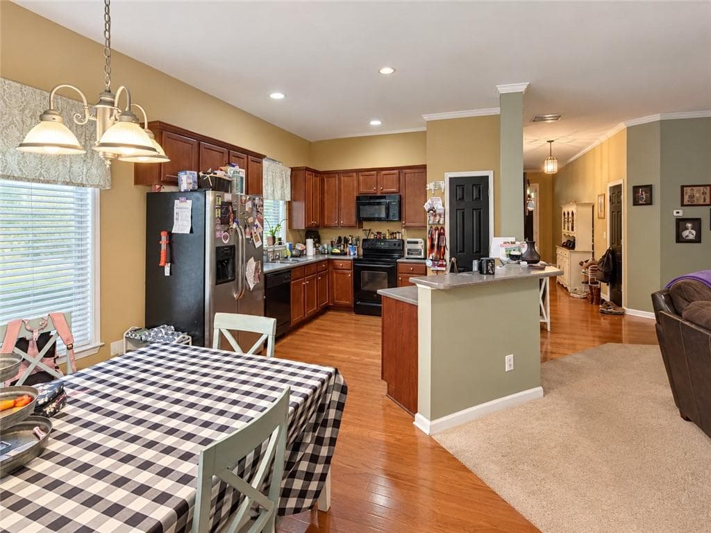 3 bedroom, 2 bathroom, 2,530 sq ft single family residence for sale at 194 Cedar Mill Drive, Dallas, GA 30132 — photo 10