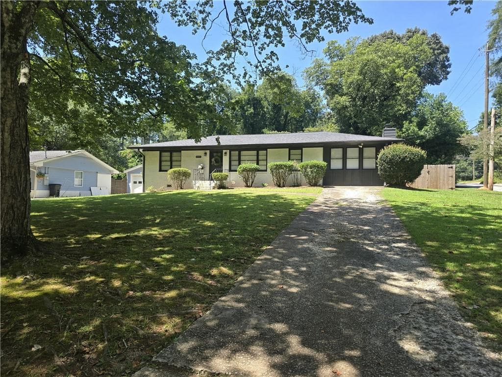 3 bedroom, 2 bathroom, 1,404 sq ft single family residence for rent at 3305 Flowers Drive, College Park, GA 30337 for $2,000 a month — photo 1 of 39