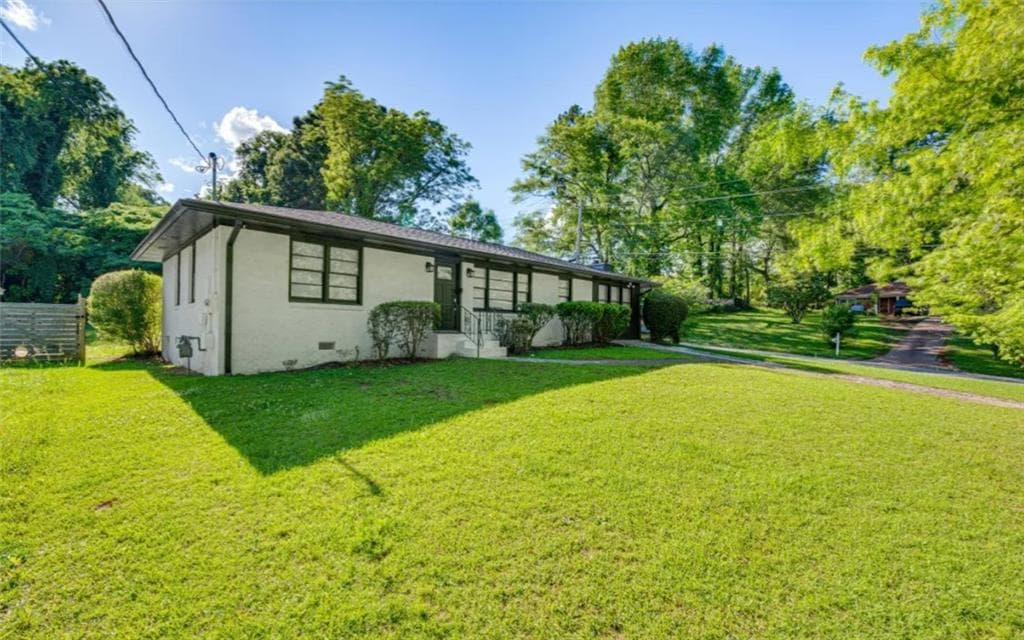 3 bedroom, 2 bathroom, 1,404 sq ft single family residence for rent at 3305 Flowers Drive, College Park, GA 30337 for $2,000 a month — photo 2
