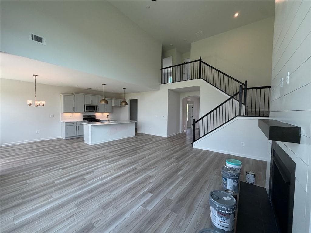 4 bedroom, 3 bathroom, 3,308 sq ft single family residence for sale at 102 Hidden Fields Way, Hoschton, GA 30548 — photo 8