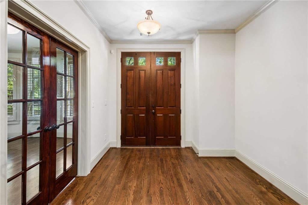 3 bedroom, 5 bathroom, 3,042 sq ft townhouse for sale at 3611 E Paces Way, Atlanta, GA 30326 — photo 6