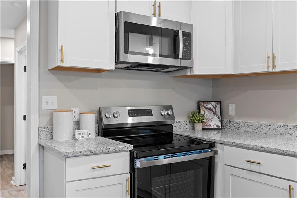 3 bedroom, 2 bathroom, 1,034 sq ft single family residence for sale at 118 Perry Street, Monroe, GA 30655 — photo 9