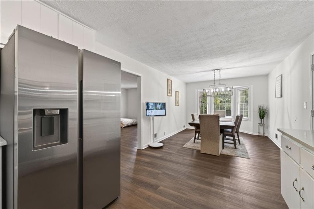 3 bedroom, 2 bathroom, 1,472 sq ft single family residence for sale at 3760 Sunny Hill Drive, Loganville, GA 30052 — photo 6