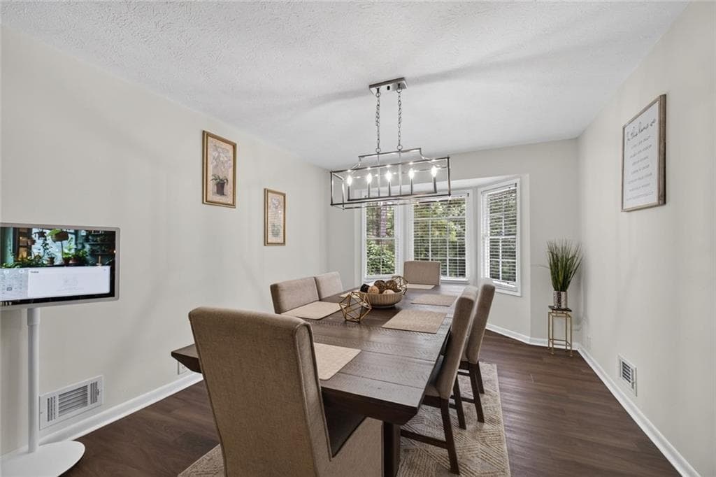 3 bedroom, 2 bathroom, 1,472 sq ft single family residence for sale at 3760 Sunny Hill Drive, Loganville, GA 30052 — photo 8