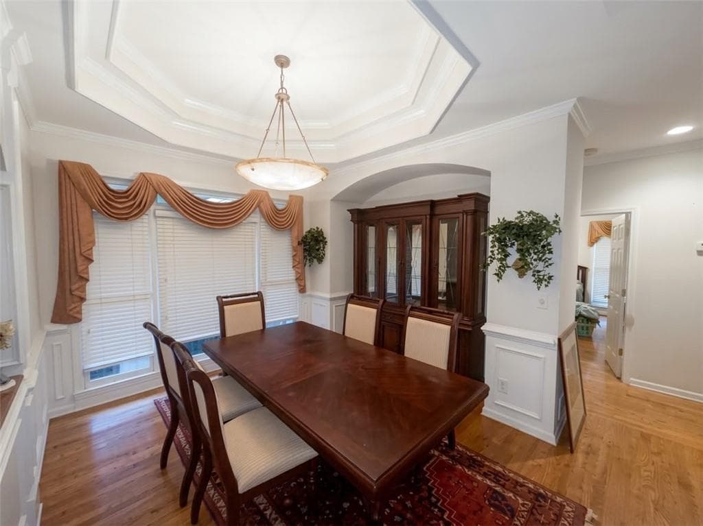 5 bedroom, 4 bathroom, 2,515 sq ft single family residence for sale at 8521 Parkview Court, Monroe, GA 30656 — photo 5