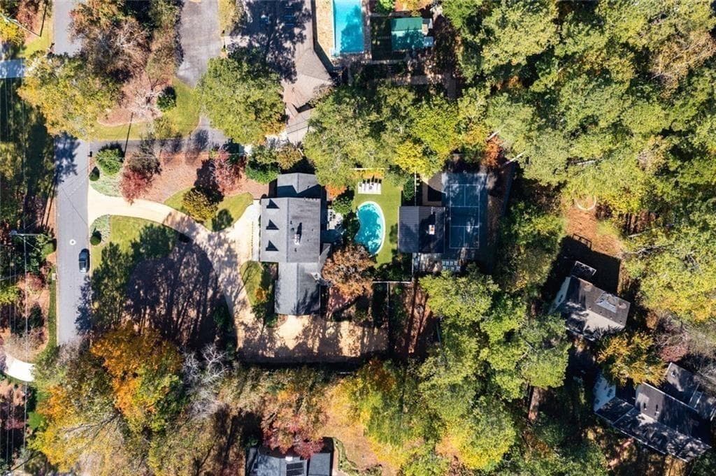 5 bedroom, 5 bathroom, 4,864 sq ft single family residence for sale at 521 Heyward Circle, Marietta, GA 30064 — photo 5