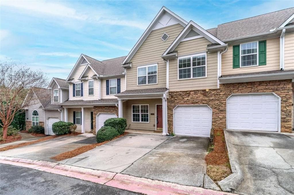 2 bedroom, 3 bathroom, 1,626 sq ft condominium for sale at 2040 Hoods Fort Circle 18, Kennesaw, GA 30144 — photo 2