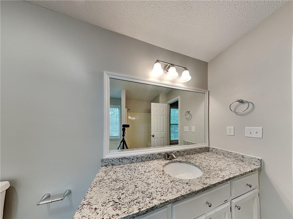 4 bedroom, 3 bathroom, 2,116 sq ft single family residence for rent at 2785 Water Valley Road, Austell, GA 30106 for $2,250 a month — photo 9