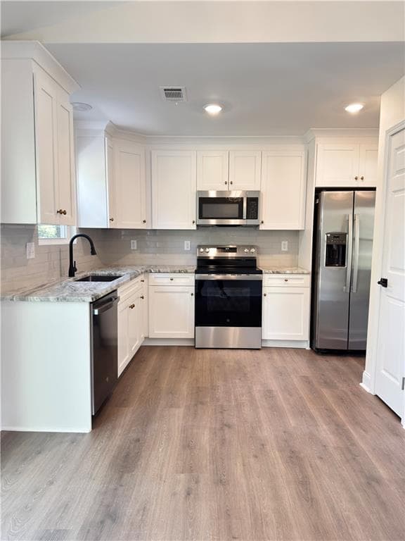 3 bedroom, 2 bathroom, 1,368 sq ft single family residence for sale at 1481 Black Hickory Place, Norcross, GA 30093 — photo 3
