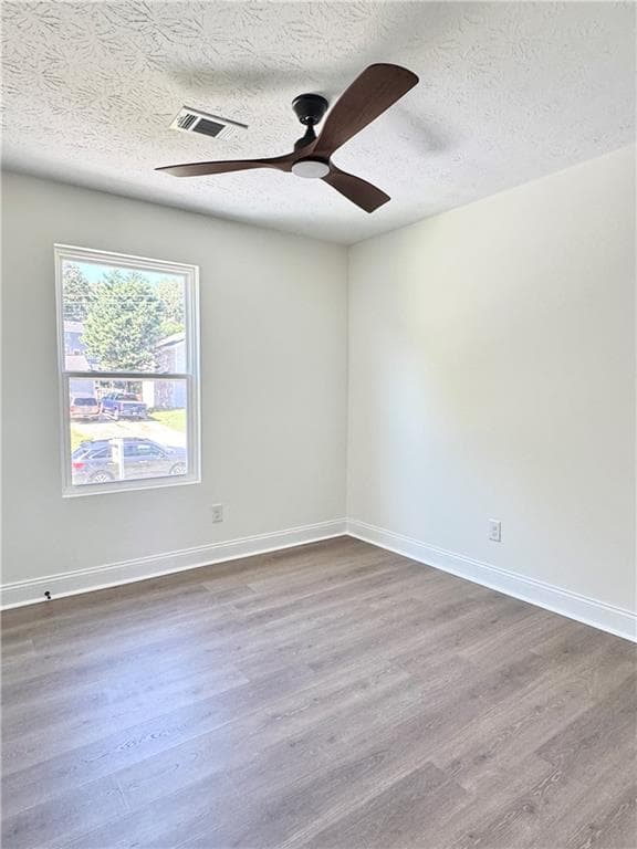3 bedroom, 2 bathroom, 1,368 sq ft single family residence for sale at 1481 Black Hickory Place, Norcross, GA 30093 — photo 7