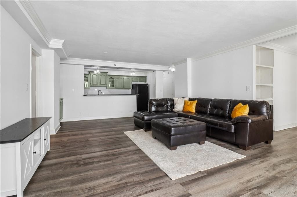 3 bedroom, 2 bathroom, 1,344 sq ft condominium for sale at 620 Peachtree Street 904, Atlanta, GA 30308 — photo 5