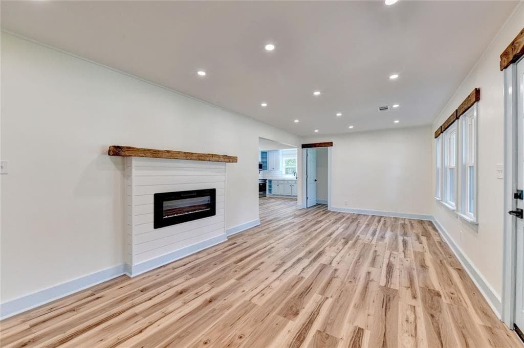 3 bedroom, 2 bathroom, 1,052 sq ft single family residence for sale at 107 Lakeshore Circle, Braselton, GA 30517 — photo 8