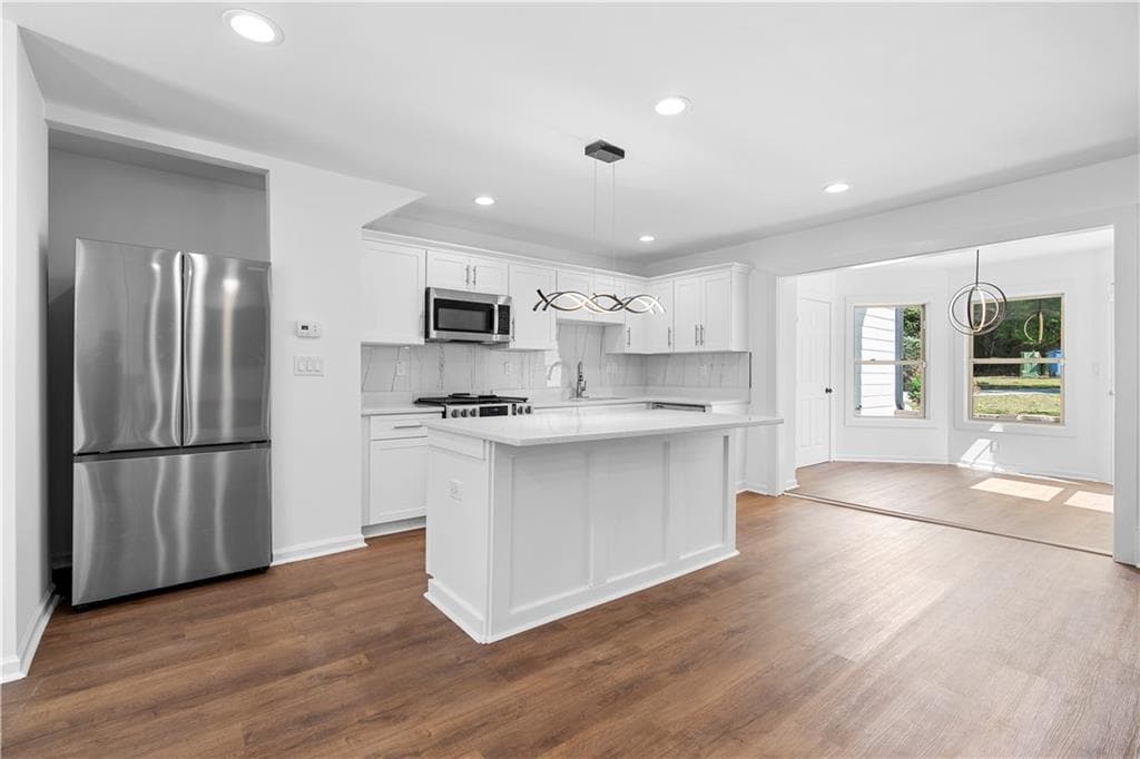 4 bedroom, 4 bathroom, 2,086 sq ft single family residence for sale at 1689 Derry Avenue, Atlanta, GA 30310 — photo 9