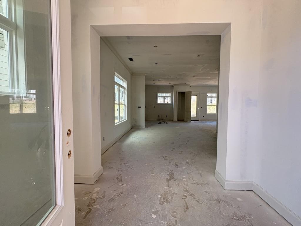 4 bedroom, 4 bathroom, 2,397 sq ft single family residence for sale at 124 Dewey Road, Lilburn, GA 30047 — photo 2