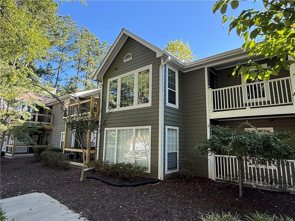 2 bedroom, 2 bathroom, 1,342 sq ft home for sale at 515 Berkeley Woods Drive, Duluth, GA