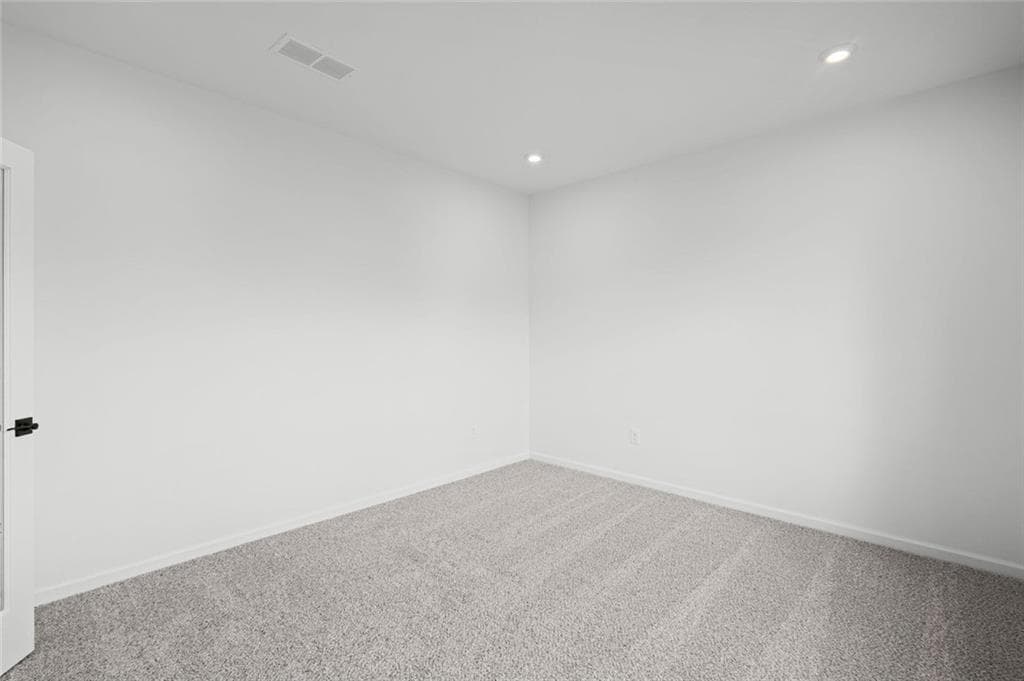 4 bedroom, 3 bathroom, 2,475 sq ft single family residence under contract at 110 Loon Lake Way, Hoschton, GA 30548 — photo 10