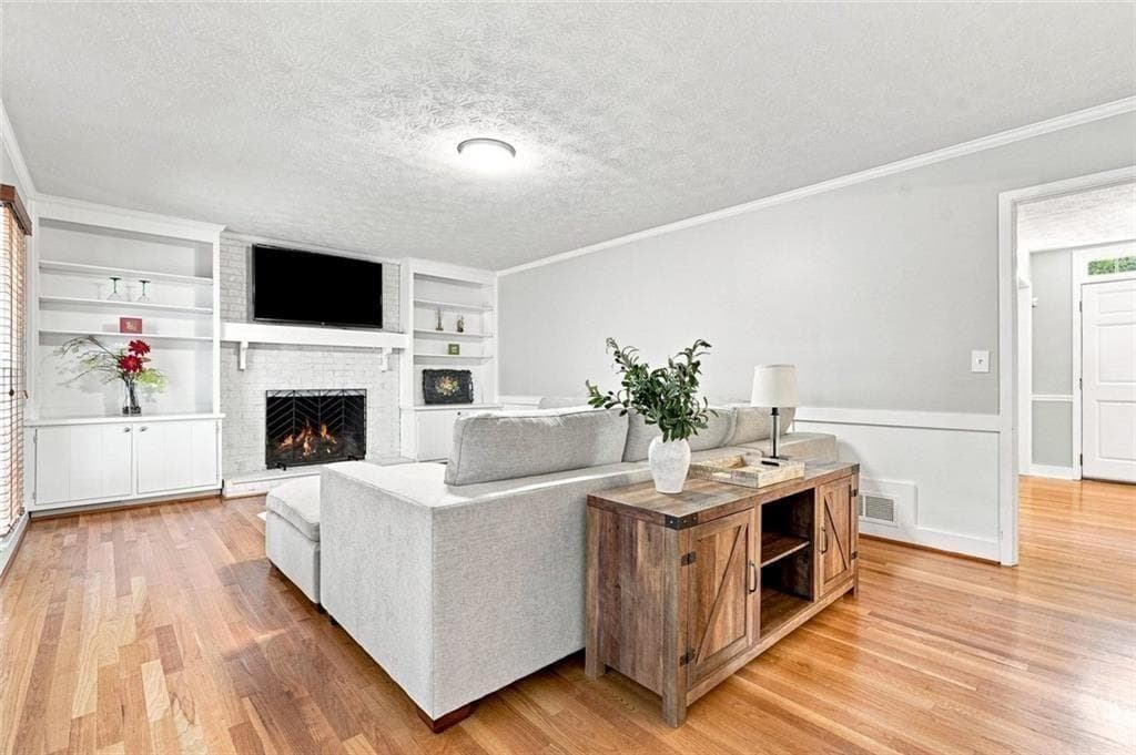 4 bedroom, 3 bathroom, 2,571 sq ft single family residence for sale at 4067 Wembley Forest Way, Atlanta, GA 30340 — photo 10