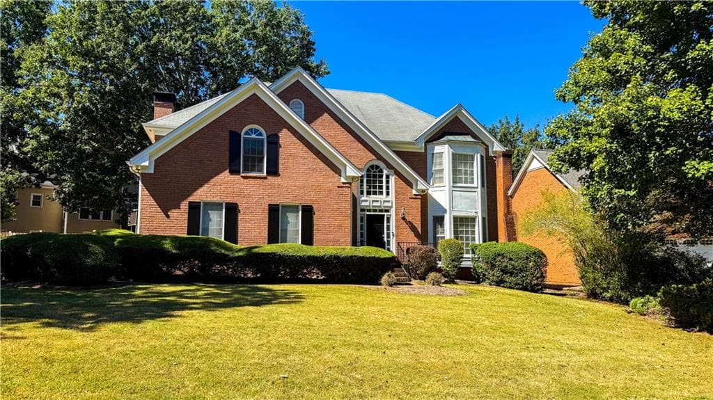 4 bedroom, 3 bathroom, 2,701 sq ft single family residence for sale at 5630 Vicarage Walk, Alpharetta, GA 30005 — photo 2
