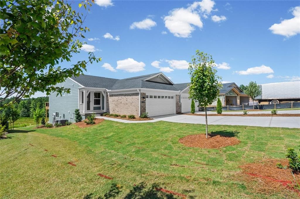 2 bedroom, 2 bathroom, 2,162 sq ft townhouse for sale at 25 Village Drive, Dawsonville, GA 30534 — photo 4