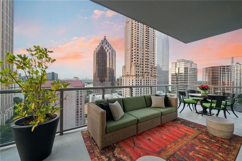 3 bedroom, 3 bathroom, 2,071 sq ft condominium for sale at 40 12th Street 1603, Atlanta, GA 30309 — photo 7