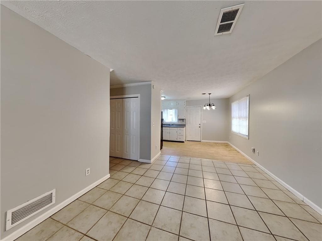 3 bedroom, 2 bathroom, 1,110 sq ft duplex for rent at 2124 Golfview Drive, Conyers, GA 30013 for $1,250 a month — photo 3