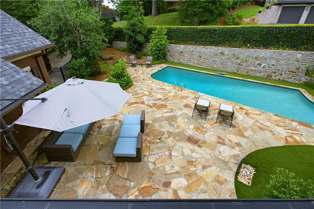 6 bedroom, 6 bathroom, 5,488 sq ft single family residence for sale at 219 Little John Trail, Atlanta, GA 30309 — photo 4
