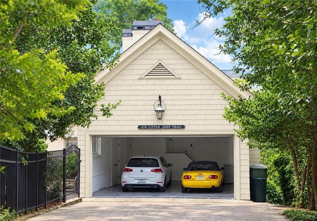 6 bedroom, 6 bathroom, 5,488 sq ft single family residence for sale at 219 Little John Trail, Atlanta, GA 30309 — photo 6