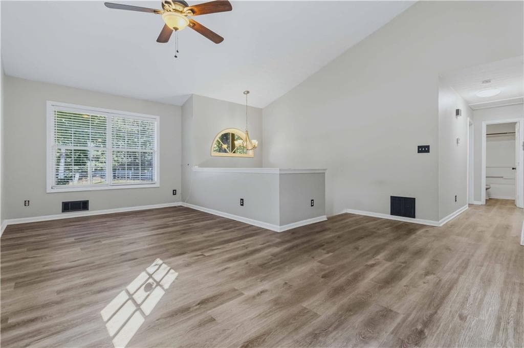 3 bedroom, 2 bathroom, 1,880 sq ft single family residence for sale at 3235 Southshore Court, Cumming, GA 30041 — photo 8
