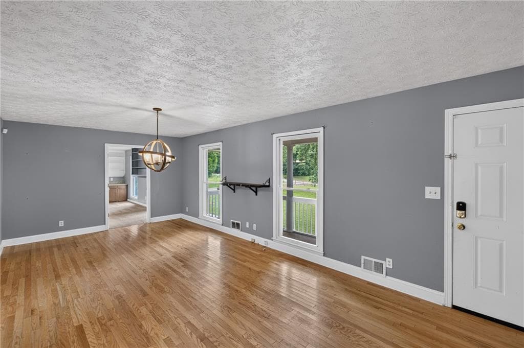 3 bedroom, 2 bathroom, 2,892 sq ft single family residence for sale at 1931 Lake Jodeco Road, Jonesboro, GA 30236 — photo 5