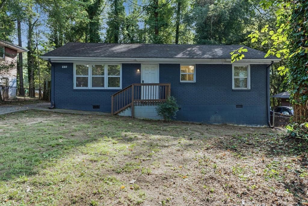 3 bedroom, 1 bathroom, 1,000 sq ft single family residence for sale at 2312 Polar Rock Avenue, Atlanta, GA 30315
