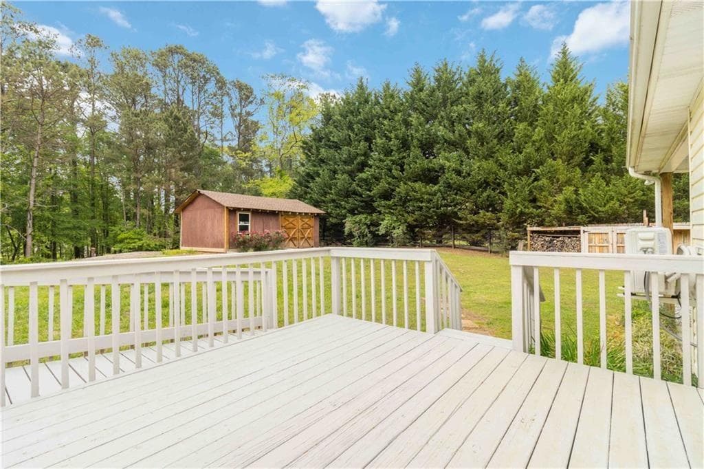 3 bedroom, 2 bathroom, 1,208 sq ft single family residence for rent at 3040 Land Road, Alpharetta, GA 30004 for $2,600 a month — photo 2