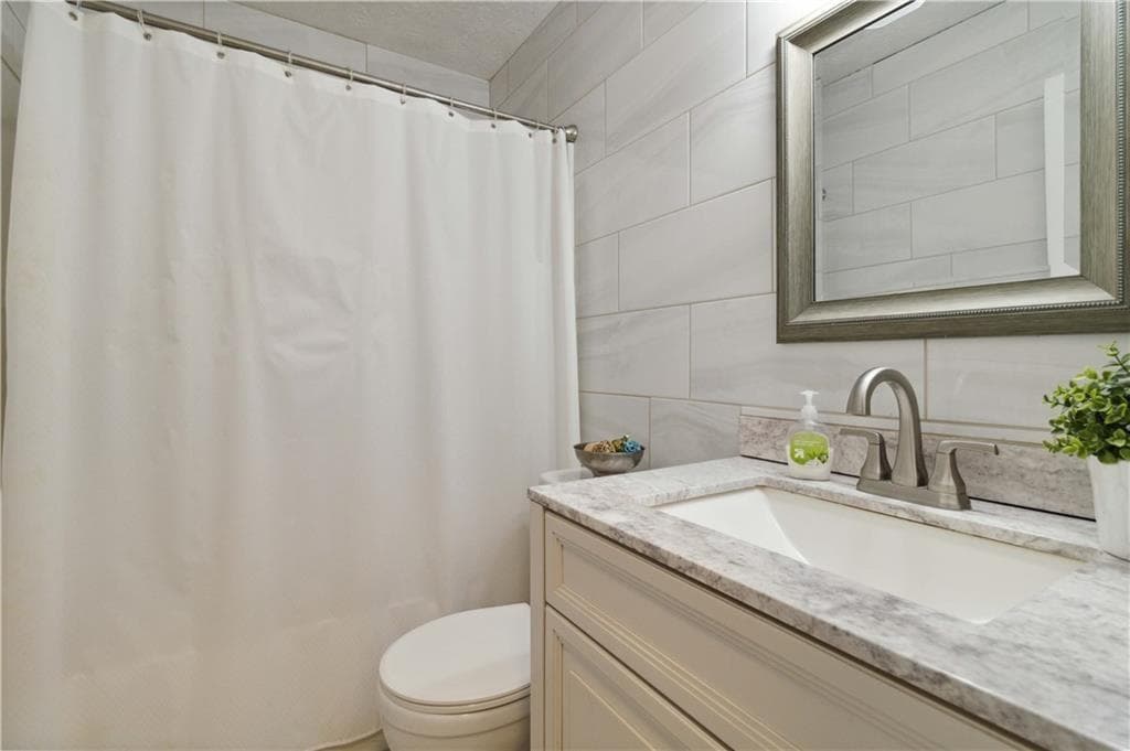 3 bedroom, 2 bathroom, 1,208 sq ft single family residence for rent at 3040 Land Road, Alpharetta, GA 30004 for $2,600 a month — photo 5