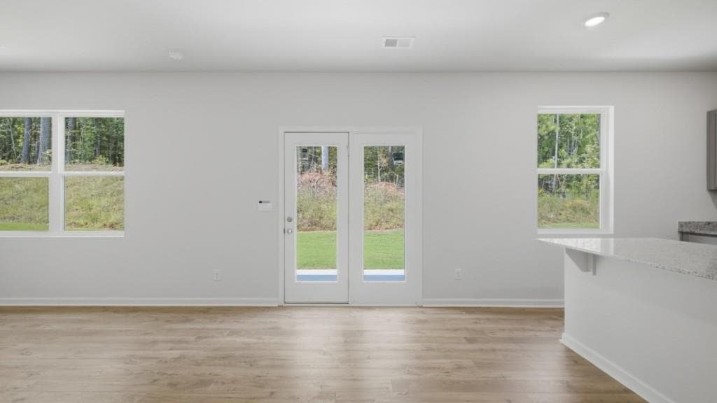 4 bedroom, 3 bathroom, 1,991 sq ft single family residence for sale at 8171 Coldstream Drive, Fairburn, GA 30213 — photo 7
