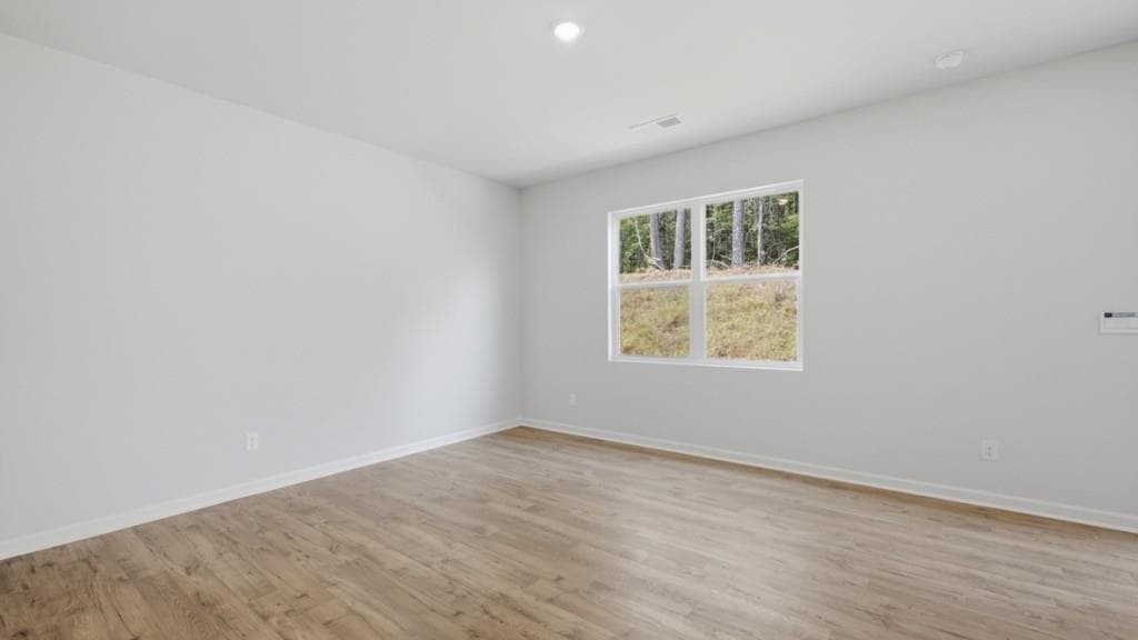 4 bedroom, 3 bathroom, 1,991 sq ft single family residence for sale at 8171 Coldstream Drive, Fairburn, GA 30213 — photo 8