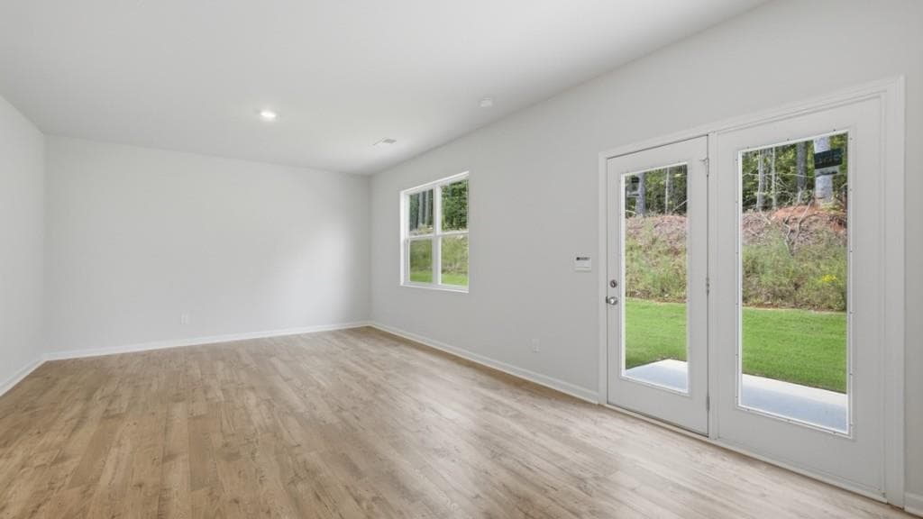 4 bedroom, 3 bathroom, 1,991 sq ft single family residence for sale at 8171 Coldstream Drive, Fairburn, GA 30213 — photo 9