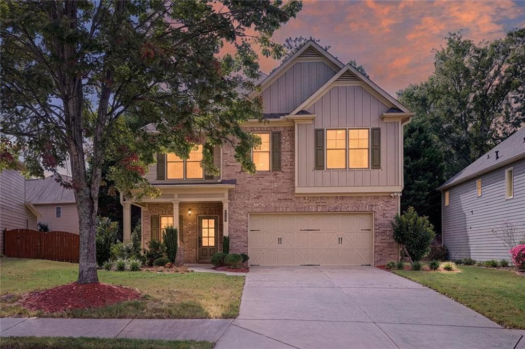 4 bedroom, 4 bathroom, 3,227 sq ft single family residence for sale at 8225 Majors Glen Court, Cumming, GA 30041 — photo 2