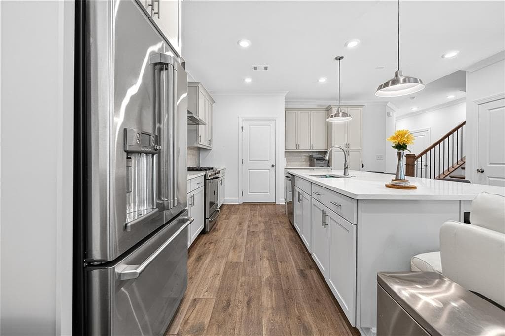 3 bedroom, 3 bathroom, 2,009 sq ft townhouse for sale at 1602 Wellborn Walk, Suwanee, GA 30024 — photo 6