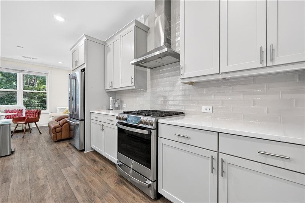 3 bedroom, 3 bathroom, 2,009 sq ft townhouse for sale at 1602 Wellborn Walk, Suwanee, GA 30024 — photo 7