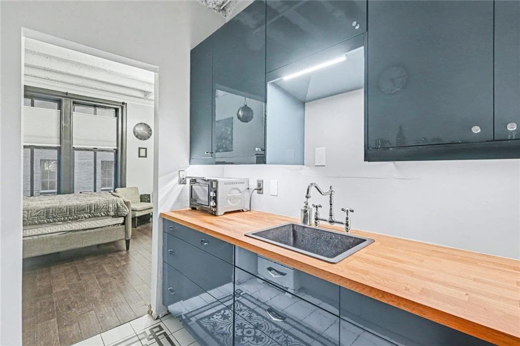 1 bedroom, 1 bathroom, 465 sq ft condominium for sale at 32 Peachtree St NW 602, Atlanta, GA 30303 — photo 5